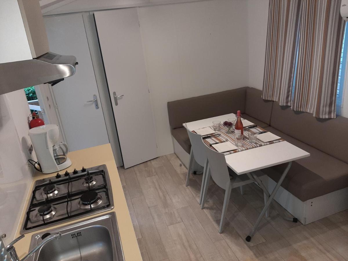 Mobilhome Dans Camping Les Sables D'Or Агд Экстерьер фото